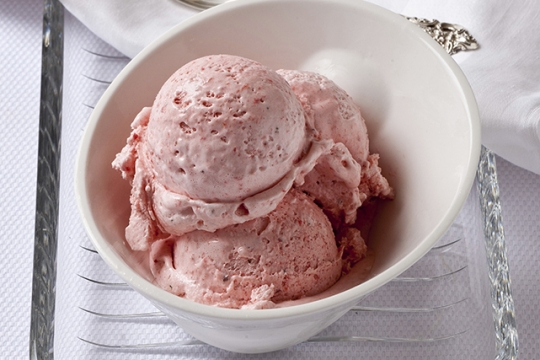strawberry ice cream